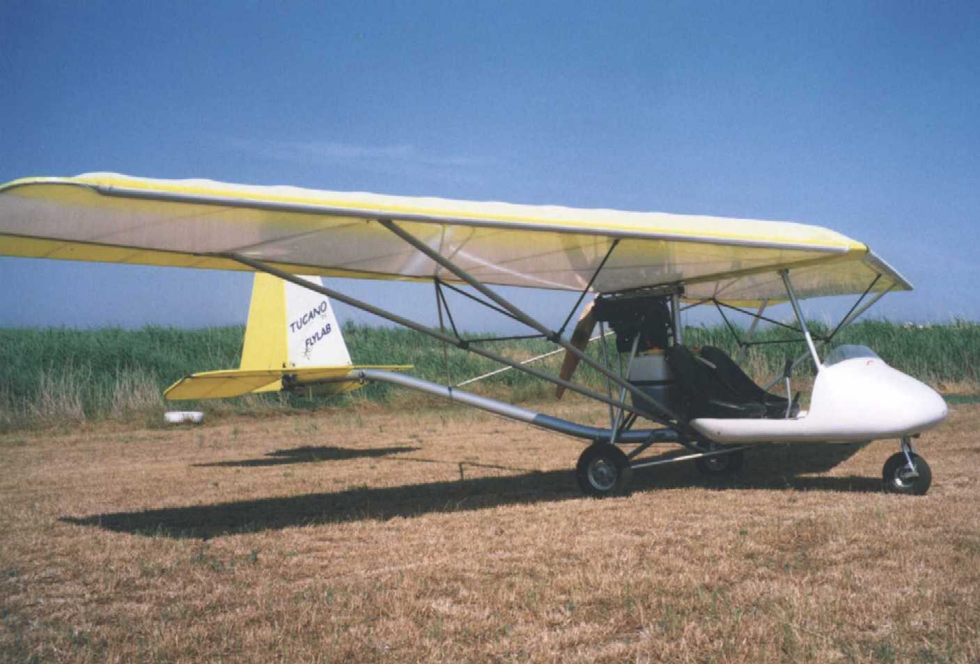 tucano.jpg (100818 bytes)